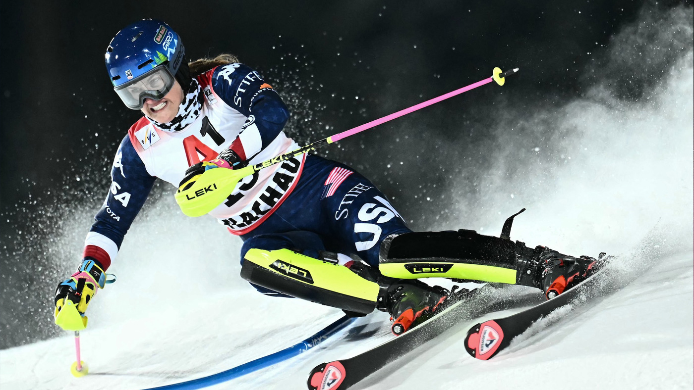 Paula Moltzan Skiing